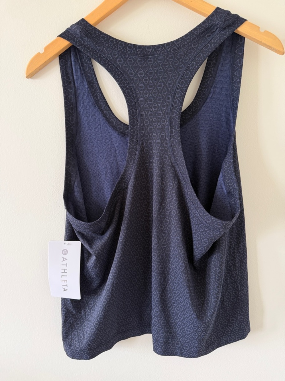 Athleta Momentum Seamless Sport Tank Navy Racerback‎ Size XL NWT - Picture 4 of 6